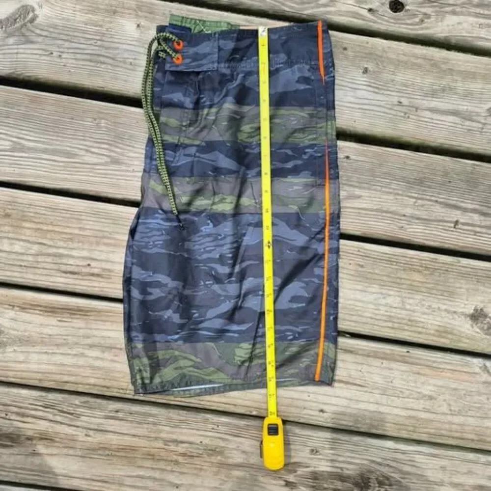 American Eagle Men's Board Shorts - Large - New with Tags